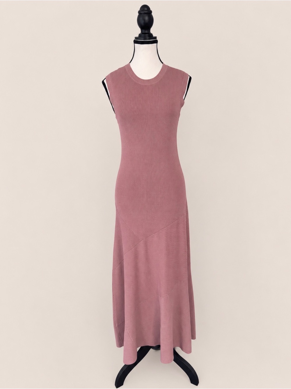 12 STOREEZ Dusty Rose Sleeveless Ribbed Knit Maxi Dress XS Soft Flare Hem - Picture 5 of 14